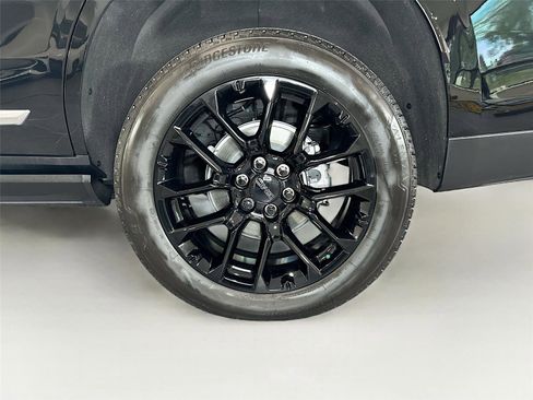 Used 2026 GMC Yukon Denali w/ Sun & Power Step Package AWD/4WD image 33