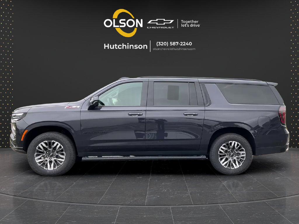 Used 2025 Chevrolet Suburban Z71 AWD/4WD image 2