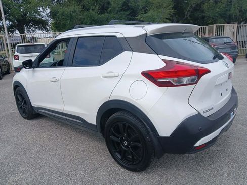 Used 2020 Nissan Kicks SR w/ SR Premium Package FWD image 7