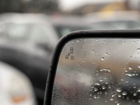 Used 2019 Ford Explorer Sport image 19