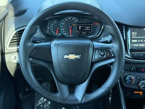 Used 2017 Chevrolet Trax LS image 10