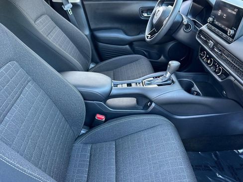 Certified 2023 Honda HR-V LX image 29
