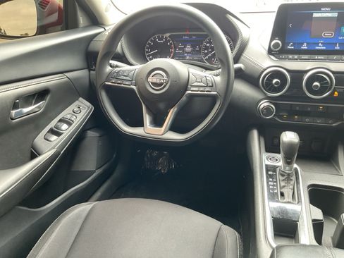 Used 2025 Nissan Sentra SV FWD image 17