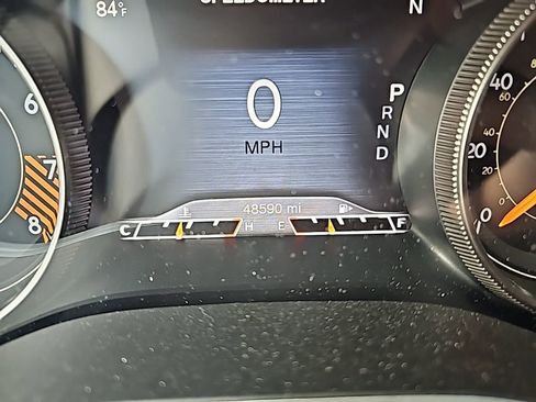 Used 2015 Jeep Cherokee Limited w/ Luxury Group image 13