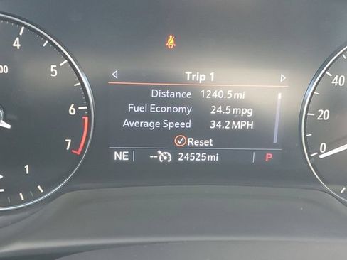 Certified 2022 Buick Envision Preferred FWD image 21