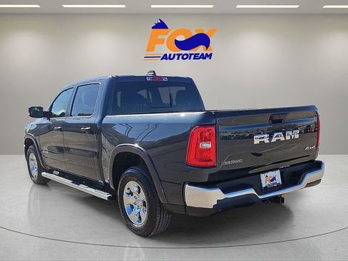 Used 2025 RAM 1500 Big Horn AWD/4WD image 3