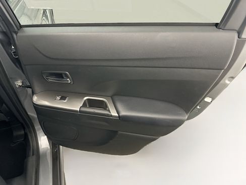Used 2024 Mitsubishi Outlander Sport AWD image 30