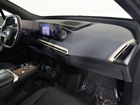 Used 2023 BMW iX M60 w/ Executive Package image 9