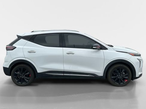 Used 2023 Chevrolet Bolt EUV Premier w/ Sun & Sound Package FWD image 7