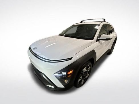 Used 2025 Hyundai Kona SEL FWD image 7
