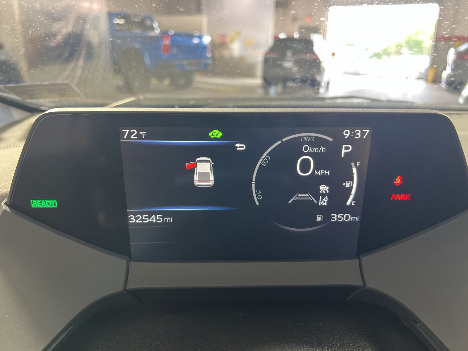Used 2025 Toyota Prius LE FWD image 17