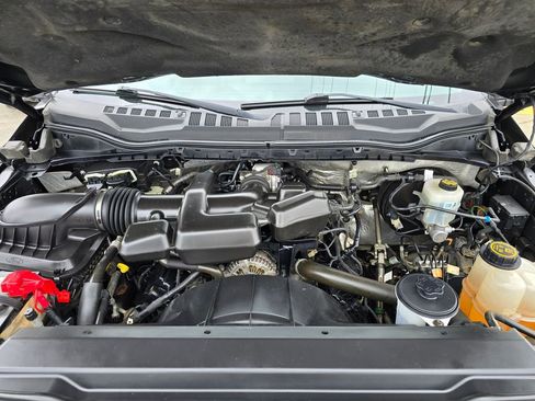 Used 2017 Ford F250 Lariat w/ Lariat Ultimate Package AWD/4WD image 10