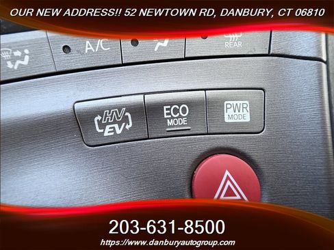 Used 2015 Toyota Prius Prime Plug-In Hybrid image 16