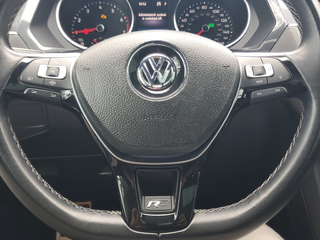Used 2020 Volkswagen Tiguan SE R-Line FWD image 18