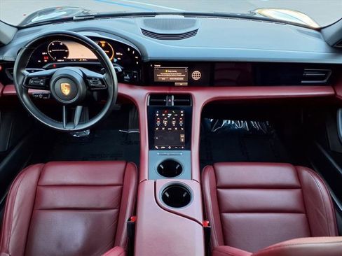 Used 2020 Porsche Taycan 4S image 4