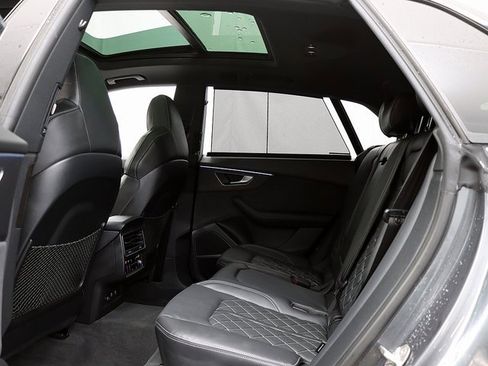 Used 2024 Audi SQ8 Premium Plus image 12