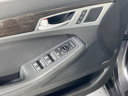 Used 2015 Hyundai Genesis 3.8 w/ Option Group 02 image 17