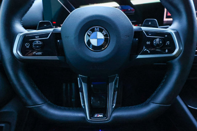 Used 2024 BMW 530i w/ M Sport Package RWD image 25