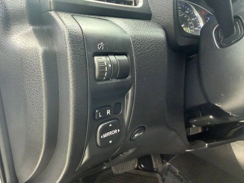 Used 2012 Subaru Forester 2.5X Premium AWD/4WD image 11