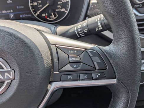 Used 2024 Nissan Altima 2.5 SV FWD image 13