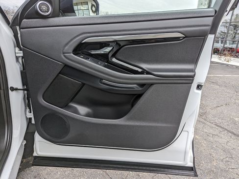 Used 2021 Land Rover Range Rover Evoque S image 28