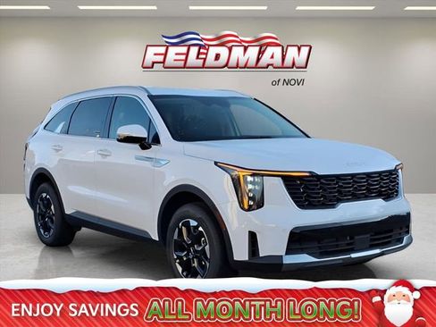 Used 2025 Kia Sorento S image 8