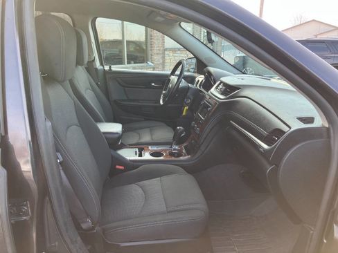 Used 2013 Chevrolet Traverse LT image 14