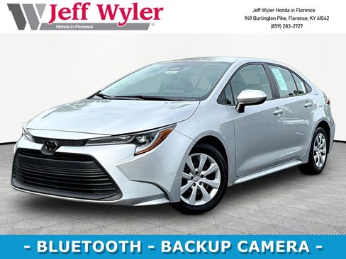 Used 2024 Toyota Corolla LE FWD image 1