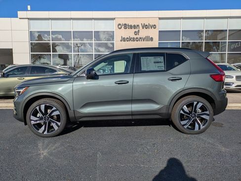 New 2026 Volvo XC40 B5 Ultra w/ Protection Package Premier image 3