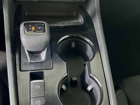 Used 2023 Nissan Rogue S image 24