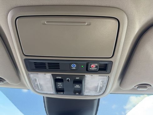 Used 2022 Honda Odyssey Elite image 40