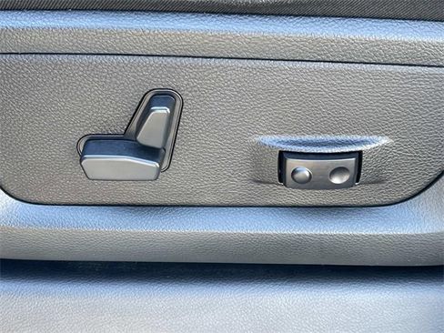 Used 2019 RAM 2500 Laramie image 26