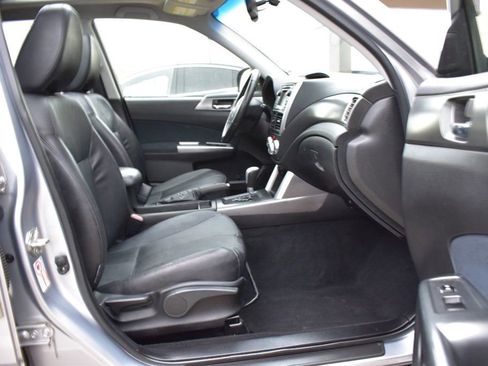 Used 2013 Subaru Forester 2.5X Limited image 16