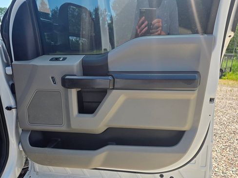 Used 2019 Ford F250 XL w/ Power Equipment Group AWD/4WD image 20