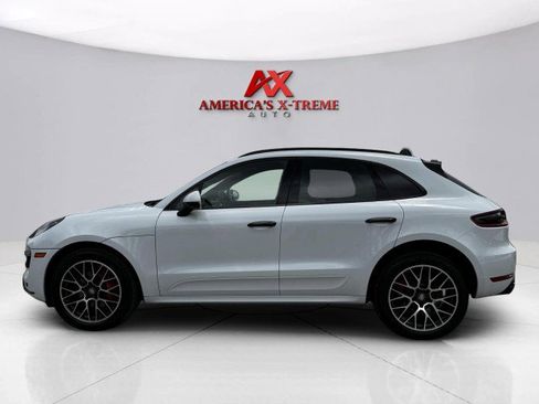 Used 2017 Porsche Macan Turbo image 2