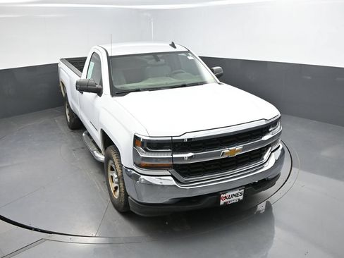 Used 2017 Chevrolet Silverado 1500 W/T w/ WT Convenience Package AWD/4WD image 12