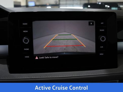 New 2026 Volkswagen Taos SE AWD/4WD image 18