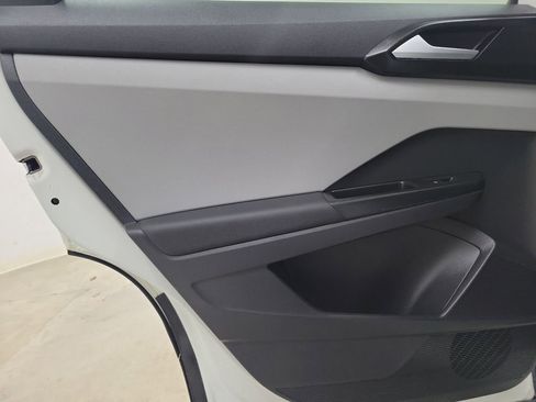 Used 2022 Volkswagen Taos S image 14