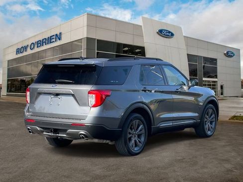 Certified 2023 Ford Explorer XLT w/ Equipment Group 202A AWD/4WD image 5