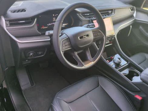 New 2025 Jeep Grand Cherokee L Limited w/ Trailer Tow Package image 10