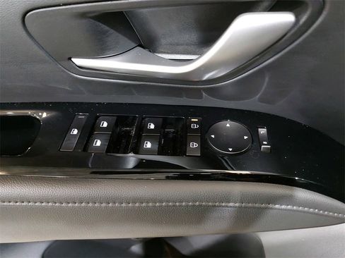 Certified 2025 Hyundai Santa Cruz SEL image 25