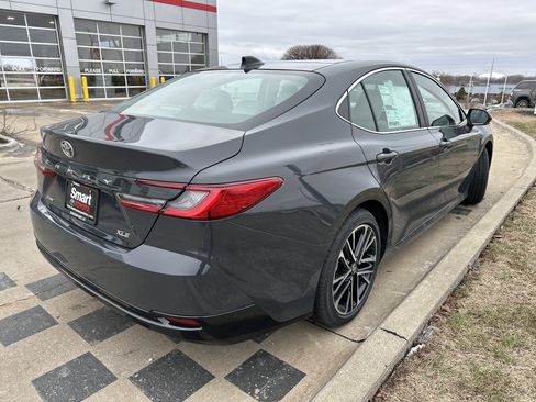 New 2026 Toyota Camry XLE image 6