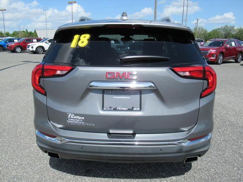 Used 2018 GMC Terrain SLT w/ Preferred Package FWD image 6