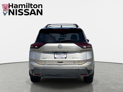 Used 2024 Nissan Rogue SL w/ SL Premium Package AWD/4WD image 3