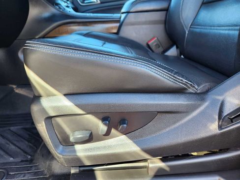 Used 2019 GMC Yukon XL Denali image 9