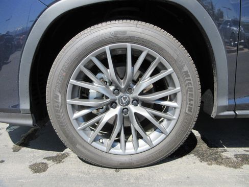 Used 2022 Lexus RX 450h F Sport w/ Accessory Package AWD/4WD image 20
