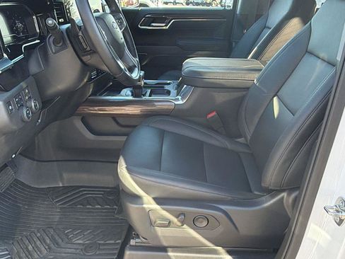 Certified 2025 Chevrolet Silverado 1500 LT Trail Boss w/ Convenience Package II AWD/4WD image 13