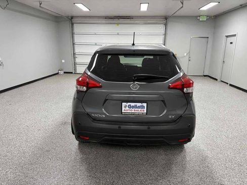 Used 2020 Nissan Kicks SV FWD image 4