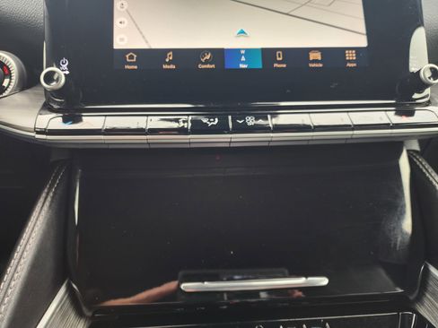 Used 2023 Jeep Wagoneer L Series II image 28