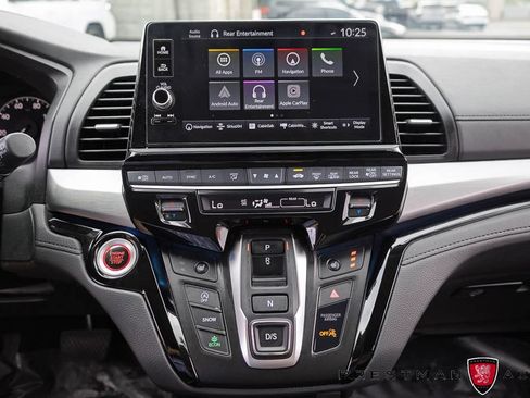 Used 2025 Honda Odyssey Touring image 32
